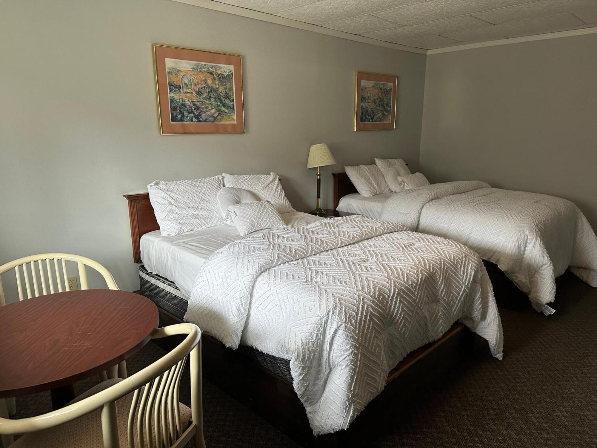 Economy Inn Alfred Extérieur photo