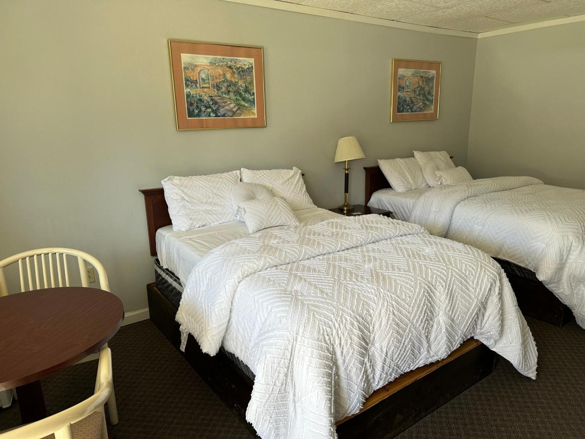 Economy Inn Alfred Extérieur photo
