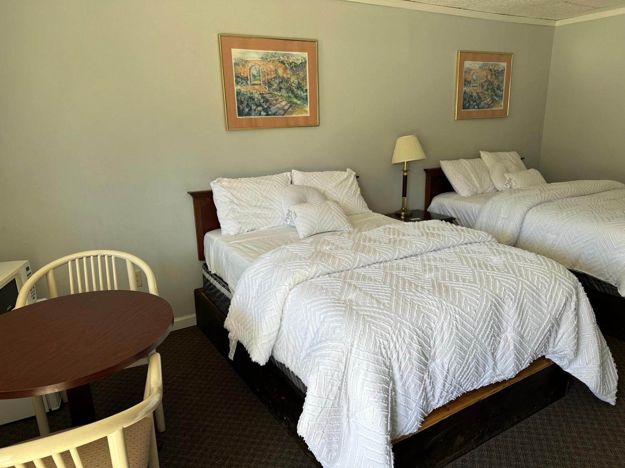 Economy Inn Alfred Extérieur photo