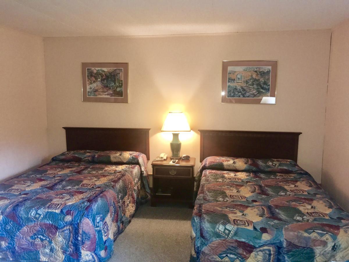 Economy Inn Alfred Extérieur photo